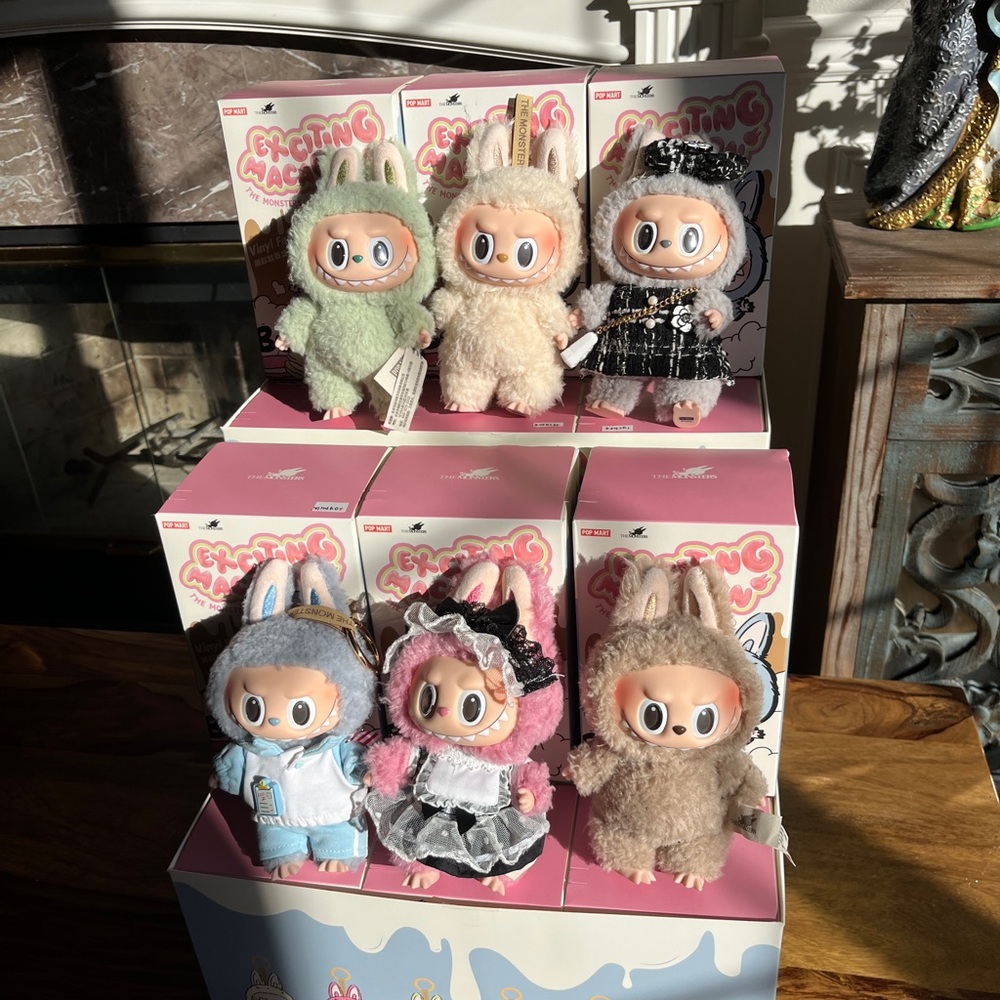 Labubu macaron the monsters